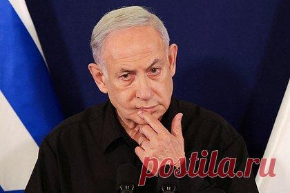 Нетаньяху прокомментировал возможность отставки. Премьер-министр Израиля Биньямин Нетаньяху заявил, что не собирается уходить в отставку, так как сейчас основной целью его пребывания на посту является война с ХАМАС. «Призывы к прекращению огня означают призывы к тому, чтобы уступить ХАМАС, терроризму и варварству. Этого не будет», — подчеркнул премьер.