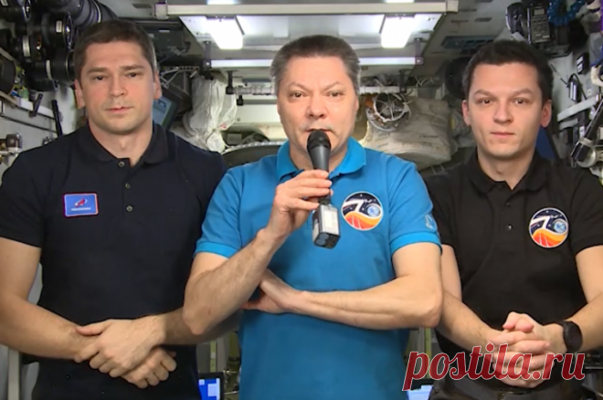 Космонавты с МКС поздравили российских студентов с праздником. В 2024 году МГУ имени Ломоносова отмечает свой 270-й юбилей.
