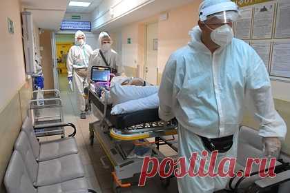 Вирусолог предсказал повторение прошлогоднего сценария распространения COVID-19. Вирусолог Александр Чепурнов заявил, что рост числа заболевших и погибших от коронавируса будет продолжаться до середины зимы. Более того, кривая может оказаться даже выше прошлогодней. Он добавил, что повторение сценария распространения COVID-19 обусловлено низким уровнем вакцинации.