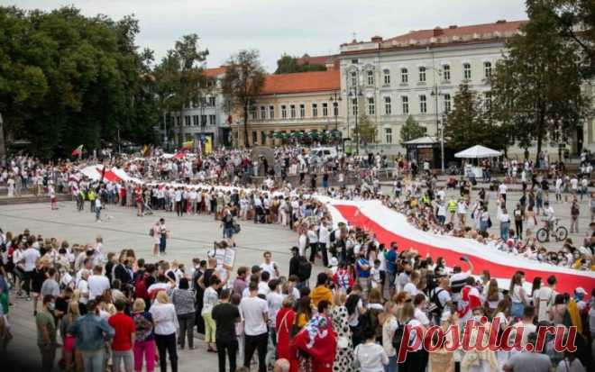 Геапалітычны крок Літвы, які можа стаць вырашальным для Беларусі Магчыма 10 верасня войдзе ў падручнікі, як дзень, які стаў паваротным у развіціі Беларусі. А важны геапалітычны крок нашай суседкі Літвы назавуць гістарычным і вырашальным.