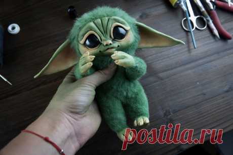 Игрушка, которую хотят все! Или как маленький зелёный человечек наделал столько шума. Дарю МК и саму игрушку😳 | Живые вещи | Яндекс Дзен