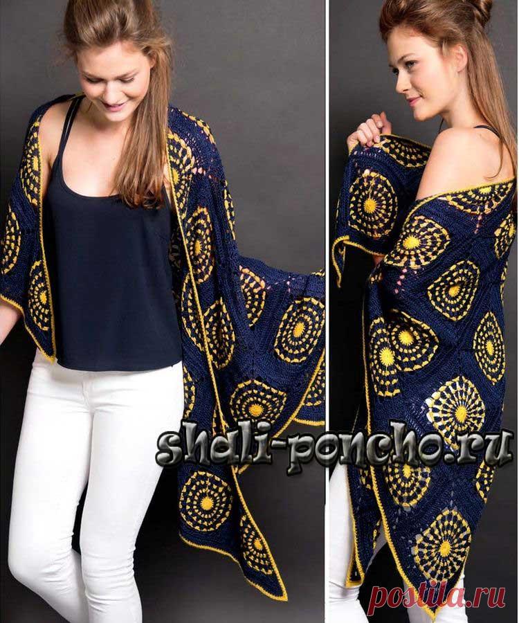 Эффектная шаль из больших двухцветных мотивов 