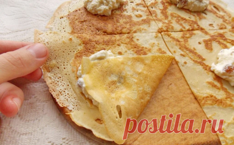 Блины-налистники по рецепту прабабушек: тесто просвечивает от того, что очень тонкое