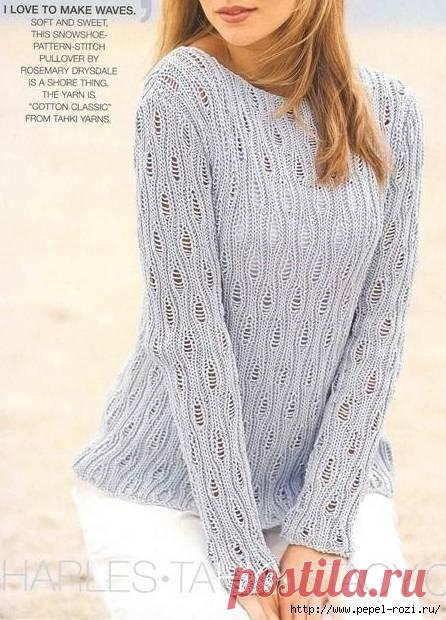 Нежный женский пуловер со спущенными петлями 