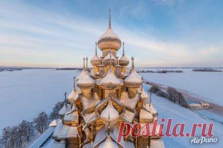 Кижи зимой. Карелия, Россия