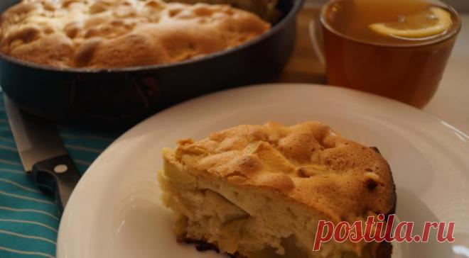 Шарлотка с яблоками 