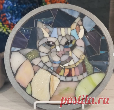 Кот Базальт. Мозаика из художественного стекла.
