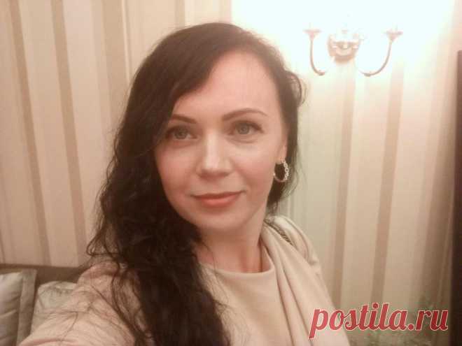 Если ты женщина, то должна…
1. Быть стройной 2. Быть покладистой 3. Быть ухоженной 4. Быть хорошей хозяйкой (прислугой) 5. Быть согласной на разные эксперименты в постели 6. Уметь вовремя замолчать 7. Быть согласной на материнство 8. Желательно работать и хорошо зарабатывать 9. Любить родственников мужа (всех) 10. Не стареть 11. Не пилить мужа по пустякам 12. Не растворяться в […]
Читай дальше на сайте. Жми подробнее ➡