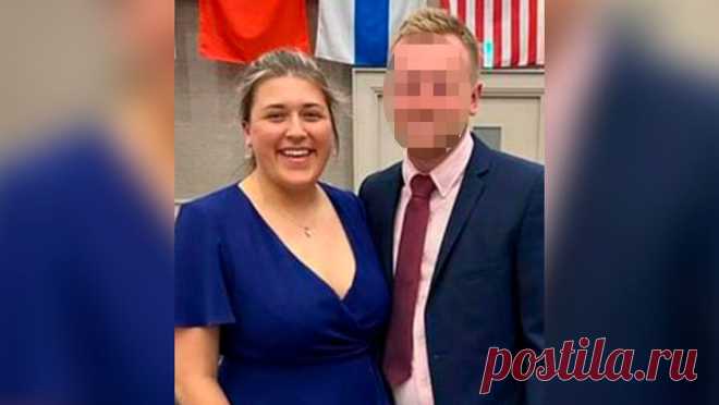 Сотрудница полиции ранила сама себя, чтобы получить компенсацию. В Англии сотрудница полиции ранила сама себя, чтобы получить компенсацию, пишет Daily Star. Однако обман женщины был быстро раскрыт. Оливия Морфью сообщила начальству, что на нее напали и ударили ножом, пока она была при исполнении ...