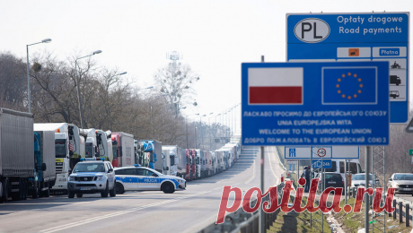 КПП на границе Украины с Польшей приостановил работу. Автомобильное движение через контрольно-пропускной пункт (КПП) &quot;Шегини&quot; на границе с Польшей временно прекращено. Об этом сообщается в Telegram-канале патрульной полиции Львовской области. Полиция призвала водителей выбирать ...