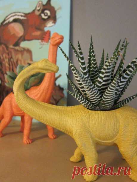 a triceratops!! | going home to roost