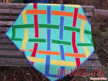 Плед с2с с графическим узором Принесла вам ярких красок для осени) Плед детского размера 95*95см, связан в технике с2с (от угла к углу), схему кажется брала тут же, в СМ, но прилагаю.