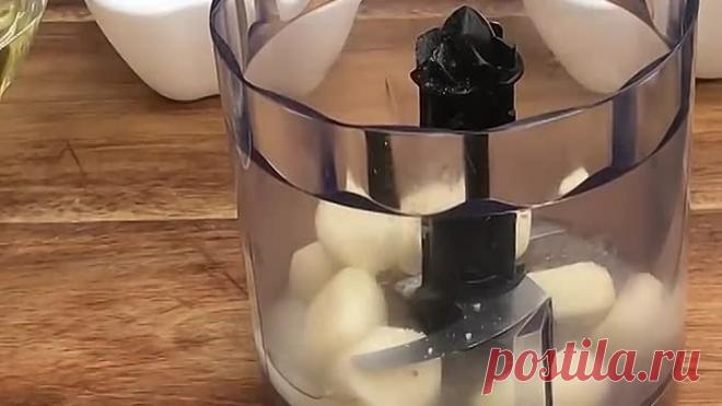 Как приготовить секретный соус производителей шаурмы ( Ливанский чесночный соус ТУМ )