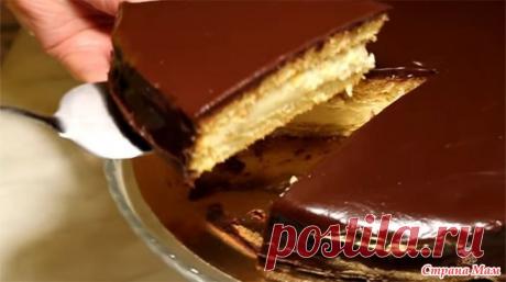 Торт &quot;Чародейка&quot;. Без яиц и с кремом Шарлотт. Обязательно повторю уже на Рождество. Впервые испекла этот тортик на Новый год. Замечательный рецепт, доступные продукты. И по простоте приготовления - 10 баллов из 10. Делала с кремом Шарлотт.