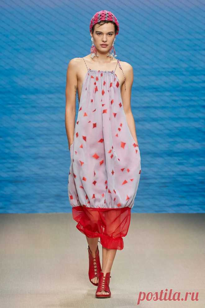 Giorgio Armani Spring 2022 Ready-to-Wear Collection | Vogue