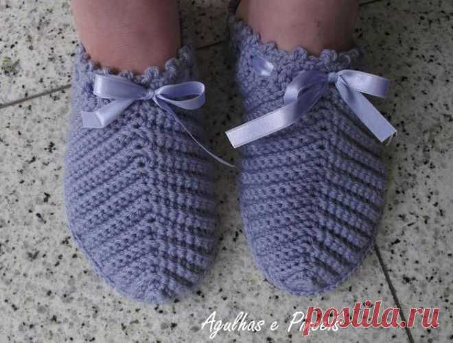 Вязаные крючком тапочки. Вязаные тапочки крючком со схемами | Все о рукоделии: схемы, мастер классы, идеи на сайте labhousehold.com