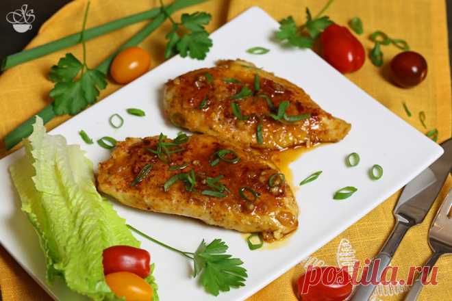 Сочные куриные грудки в кисло-сладком соусе Курица, приготовленная таким способом получается очень сочной и пикантной. Любители кисло-сладкого вкуса, заходите в гости. Такое вкусное и простое в приготовлении блюдо, вам точно придется по вкусу! Ингредиенты 6 куриных грудок соль, перец, паприка 1/4 ст. муки 1 ст.л. раст. + 1 ст.л. сливочного…