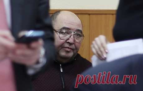 Суд в Москве продлил арест Борису Шпигелю до 20 ноября. Аналогичное решение ранее было принято в отношении экс-губернатора Пензенской области Ивана Белозерцева и других фигурантов дела о коррупции