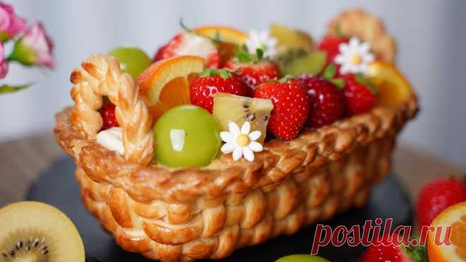 이번 추석선물은 과일 바구니 어떠세요?  Amazing Fruit Tart Recipe l Vanilla Crème Légère l  Fruit Compote 안녕하세요.분 베이크입니다.오늘은 예쁜 과일 바구니 타르트를 다른 버젼으로 만들어 봤어요.당연히 바구니까지 통째로 다 먹을 수 있지요.저는 일회용 알루미늄 파운드 몰드를 이용했는데요.그 어떤 몰드라도 상관없어요.그 방법은 영상에서 보여 드립니다.정말 이 타르트는 너무 예뻐서 선물용...