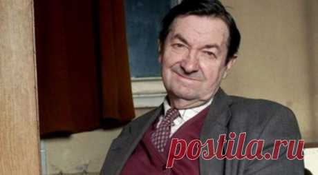 Что говорил Георгий Вицин про СССР после 1991 года? Актёр Георгий Вицин после распада СССР мало снимался в фильмах, не стал «лицом» кино российского, что нужно прямо отметить. По факту это во многом связано с тем, что Вицин негативно относился к процессам, которые происходили после 1991 года.