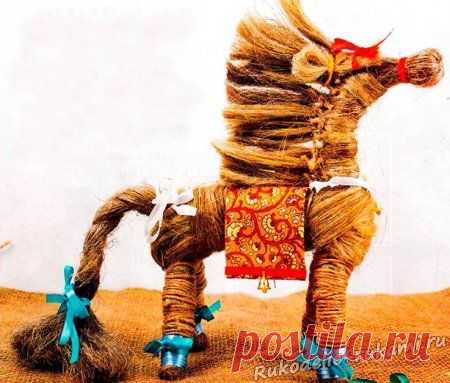 Кукла-оберег Конь из льна