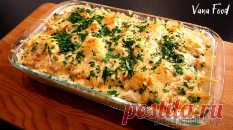 Простой ужин с курицей и овощами в духовке Рецепт простого ужина, в котором нужно потратить совсем немного времени на подготовку, а затем только ждать, когда духовка сама сделает всю работу:) Курочка получается очень нежная и сочная, а овощи д...