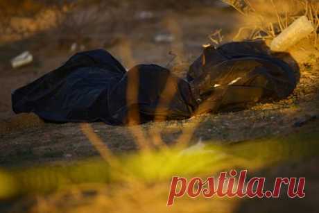 В Латвии озаботились нехваткой мешков для трупов. В Латвии парламент озабочен нехваткой патологоанатомических мешков. Об этом сообщил лидер партии «Стабильность» Алексей Росликов, передает Telegram-канал «Sputnik Ближнее зарубежье». По его словам, один из членов Сейма «ужаснулся» отсутствием запасов мешков. Кто именно озвучил данную проблему, Росликов не уточнил.