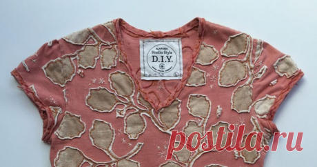 Summery Tee        Summery Tee ~   I've been saving a yard of this gorgeous, hand-dyed madder fabric for just the right project. When I put together thi...