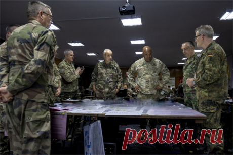 «Коленкой под зад». Литовкин: спецов из НАТО надо гнать за некомпетентность. Эксперт: Натовских генералов и инструкторов, готовивших украинскую армию к наступательным и оборонительным действиям, надо выгонять коленкой под зад. А поучить спецов из НАТО уму-разуму могли бы сегодня российские генералы.