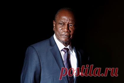 Россия осудила военный переворот в Гвинее. Россия осуждает любые попытки государственного переворота и выступает против неконституционной смены власти в Гвинее. Об этом заявили в МИД России. Кроме того, в российском внешнеполитическом ведомстве требуют освобождения захваченного гвинейского президента Альфы Конде.