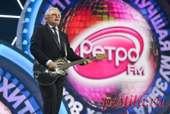 ПЕСНИ  (19 февраля 1945 года родился Советский и Российский певец, композитор и поэт, Народный артист России Юрий Антонов!!!  
Сегодня мэтру нашей эстрады исполняется 74 года!