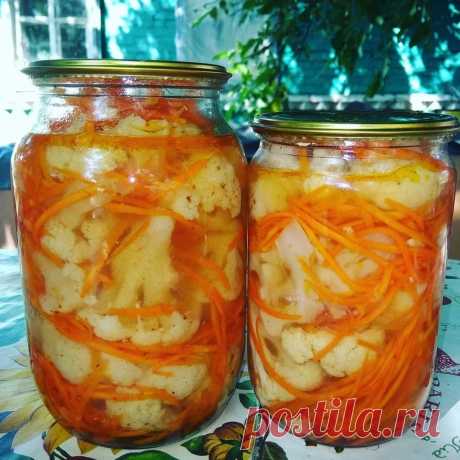 ЦВЕТНАЯ КАПУСТА ПО-КОРЕЙСКИ ЦВЕТНАЯ КАПУСТА ПО-КОРЕЙСКИ ⠀ Как готовить: Берем 1 кг капусты, разделяем на соцветия и бланшируем 4 мин в кипящей воде. Натираем 500 гр морковки нa тёрке для корейской морковки. Выдавливаем 5 Зубков чеснока. Все смешиваем. ⠀ Готовим мaринад: 1 литр воды 1 стакан сахара 2 столовые ложки соли 1/2 стакана уксуса 9% 1/4 стакана растительного …