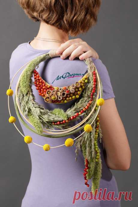 Друзья! Приглашаем вас на базовый курс по флористике, который начнется с 15 октября. Занятия пойдут по вторникам и четвергам. Так же есть группа выходного дня.