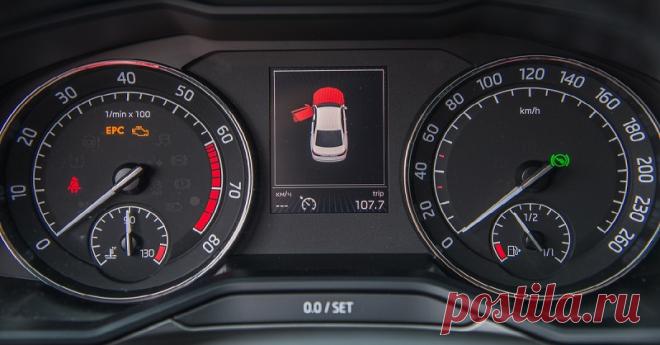 Что хочет сказать автомобиль: расшифровка значков на панели приборов. Каждому водителю на заметку. Чувствовать машину — это прекрасно. Водители с большим стажем по звучанию двигателя способны понять, какая у авто неполадка. Но современные автомобили имеют множество датчиков и сенсоров, даже электронное управление двигателем. Расшифровать значение таких горящих значков не всегда удается интуитивно, ведь существует огромное количество вариантов. Это сильно путает, а иногда д...