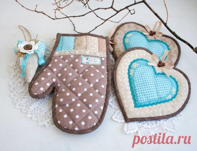 Прихватки своими руками (116 фото) - схемы и мастер-классы по выкройке прихваток для кухник Мастер-классы, как сшить красивые прихватки для кухни из лоскутов ткани. Фото примеры необычных вариантов оформления самодельных прихваток и пошаговая инструкция.