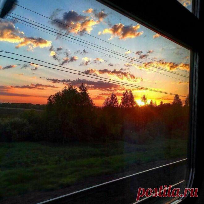 Зачем нужны путешествия?
На исходе 2021 год — очень важное и сложное время для меня. В этот год произошла масса событий, которые обычно накладывают отпечаток на всю оставшуюся жизнь. В этот год я пережила то, что не переживала никогда раньше. Но в этот же год я путешествовала столько, сколько никогда прежде. Было целых 4 поездки: Москва на Новогодние […]
Читай пост далее на сайте. Жми ⏫ссылку выше