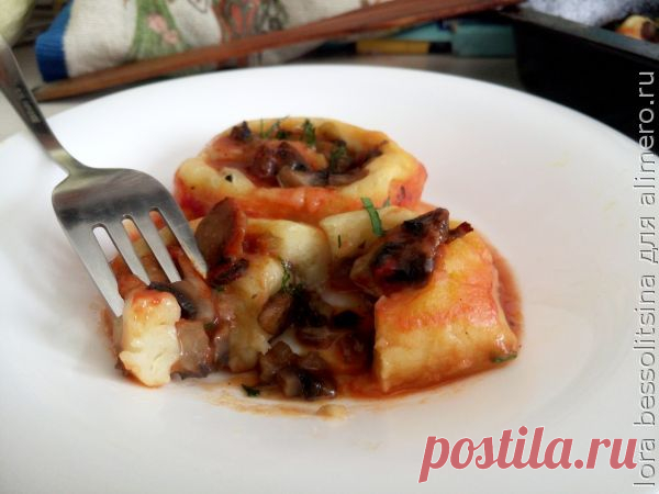 👌 Без мяса и яиц - сытное горячее блюдо для великопостного меню, рецепты с фото Никаких скоромных продуктов… Признаюсь, что я, постница со стажем около 30 лет, не готовила ничего подобного. Я о том, чтобы постные ингредиенты давали такой эффект. Ведь это горяч...