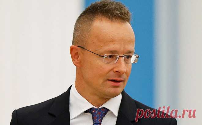 Венгрия заблокирует помощь Украине из-за остановки транзита нефти. Украина приостановила транзит нефти ЛУКОЙЛа в Венгрию и Словакию по нефтепроводу «Дружба» на прошлой неделе. Глава венгерского МИДа предупредил, что страна не станет одобрять новую помощь Украине, пока ограничения не будут сняты