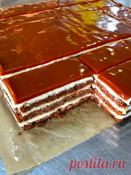 МОРКОВНЫЙ ТОРТ С КАРАМЕЛЬЮ