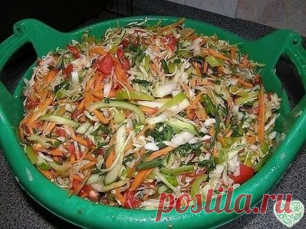 По этому рецепту готовлю только тазиками — вкуснейший сaлaт на зиму!