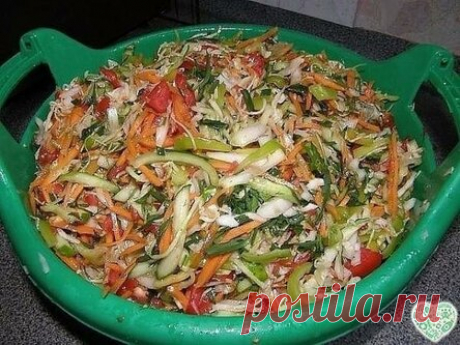 По этому рецепту готовлю только тазиками — вкуснейший сaлaт на зиму!