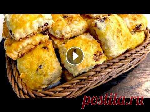 Английское нежное печенье «Сконы»- чудная выпечка! Для вкусной выпечки нам понадобится: 140 гр сахара, 180 гр молока, 180 гр сливок, 140 гр сливочного масла, 600 гр муки, 12 гр разрыхлителя, соли, 100 ...