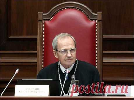 Зорькин: Россия не должна подчиняться Международному уголовному суду