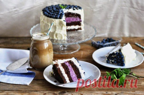 Шоколадный торт с черничным муссом | Кулинарное искусство