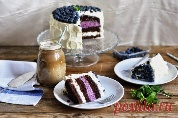Шоколадный торт с черничным муссом | Кулинарное искусство