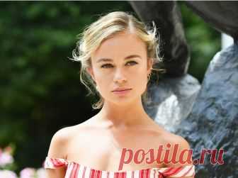 Леди Амелия Виндзор: первая красавица Британского королевства Она – новая героиня глянцевых обложек и разворотов. Её называют самой красивой монаршей особой, модницей, и это вовсе не герцогиня Кембриджская. Знакомьтесь: леди Амелия Виндзор, девушка королевских кровей...