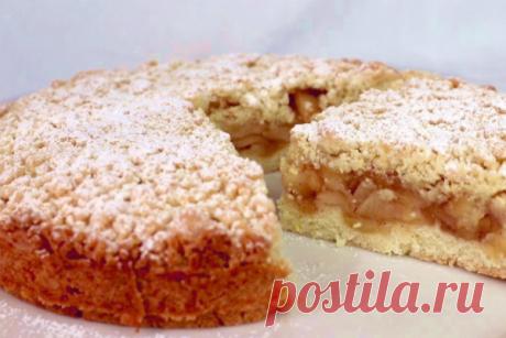 Яблочный торт вместо скучной шарлотки: начинку сначала обжариваем, а затем ставим в духовку