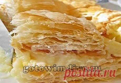 Вкусное слоеное тесто за 10 минут - gotowim-live.ru Вкусное слоеное тесто всегда нужно хозяйке, чтобы приготовить и печенье, и торты, и несладкие пирожки. Предлагаем очень оригинальный и быстрый рецепт теста на кефире (сметане, простокваше). Готовится всего...