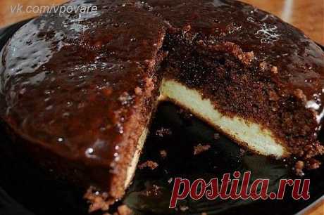 Шоколадный пирог с нежным творожным дном (в мультиварке) - Простые рецепты Овкусе.ру