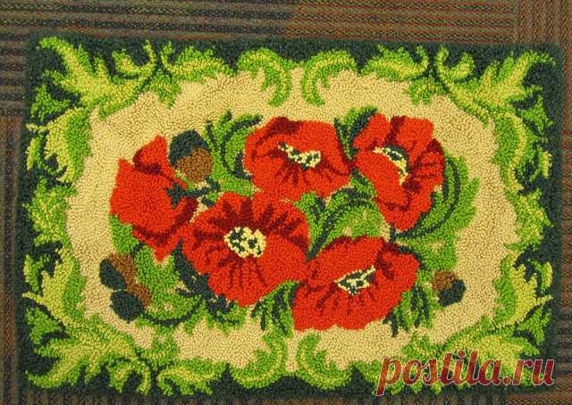 Material Pleasures: Rugs Shown at July Meeting of Peninsula Rugmakers ...